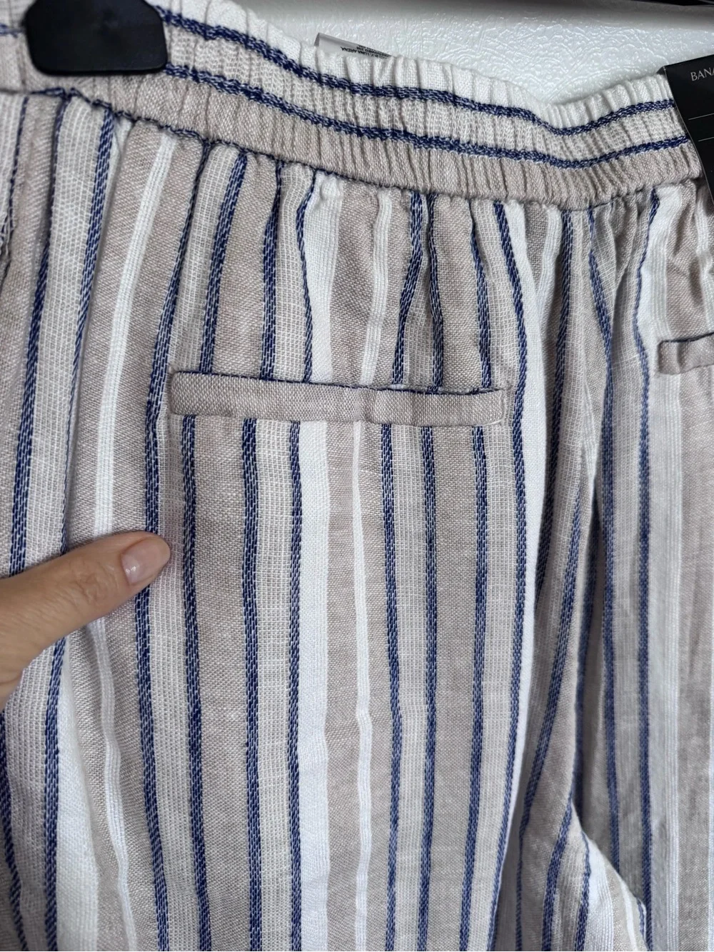 Banana Republic Beige and Blue Striped wide pants, SP 🦋